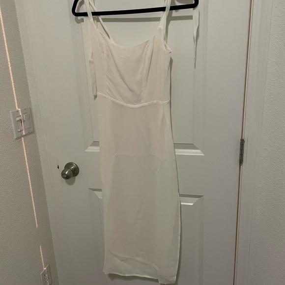 Reformation Besse Dress Ivory NWOT - Picture 4 of 6